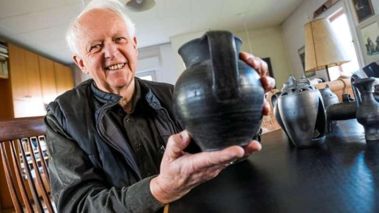 Das Verfahren zur Herstellung schwarzer Keramik aus Bisalhães in Portugal, einem Ort nahe der Osnabrücker Partnerstadt Vila Real, wurde zum immateriellen Kulturerbe erklärt. Der Osnabrücker Werner Tobias hat über das Handwerk bereits Bücher veröffentlicht und eine Sammlung schwarzer Keramik-Stücke bei sich zu Hause. 