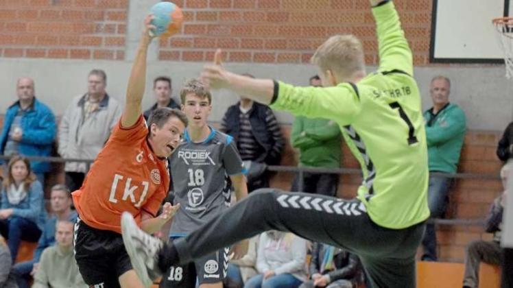 Die A-Jugend-Handballer der HSG Grüppenbühren/Bookholzberg um Bennet Krix haben ihr Oberliga-Heimspiel gegen MTV Groß Lafferde deutlich mit 26:40 (13:22) verloren. 