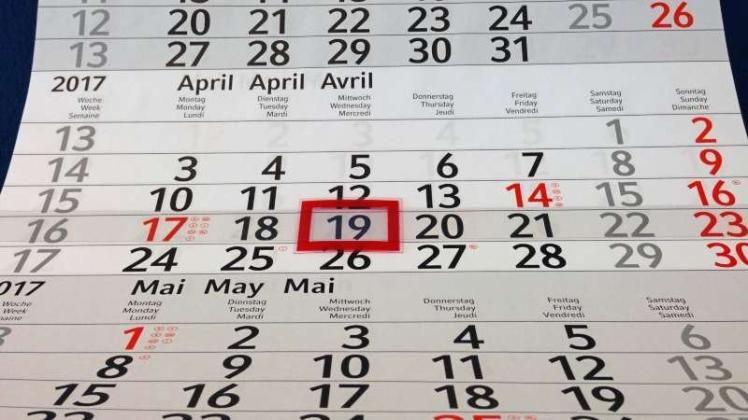 Arbeitnehmer mögen rote Zahlen – zumindest im Kalender. Arbeitnehmer mögen rote Zahlen – zumindest im Kalender.