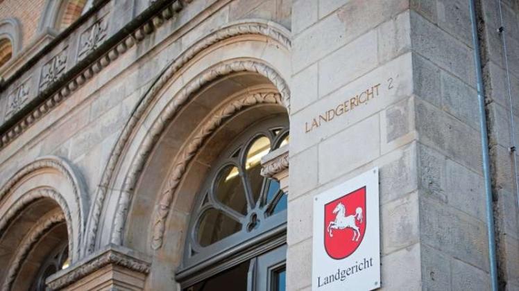 Das Osnabrücker Landgericht hat am Dienstag erneut den Fall eines Mannes verhandelt, der in einem Jugendheim in Bad Essen Jugendliche und Kinder missbraucht hat. Der Bundesgerichtshof (BGH) hatte in Teilen der Revision des Mannes stattgegeben. 