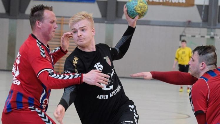 Visiert den Verbandsliga-Aufstieg an: die TS Hoykenkamp um Kyan Petersen (Mitte). 