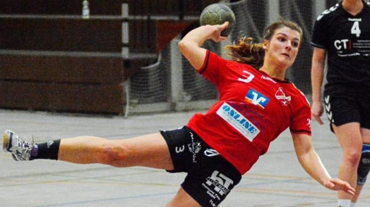 Mit zehn Treffer beste Werferin: Jessica Galle gewann mit den Oberliga-Handballerinnen der HSG Hude/Falkenburg beim TV Cloppenburg. 