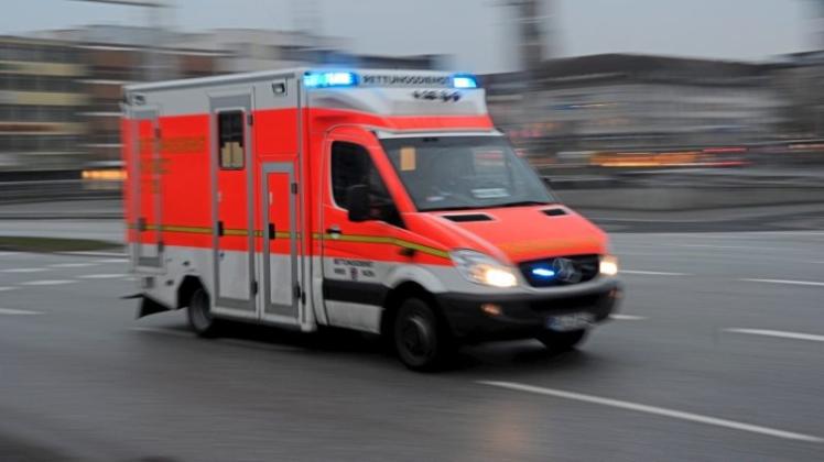 In der Hagener Innenstadt ist ein Auto in eine Fußgängergruppe gefahren. Ein einjähriges Mädchen wurde dabei so schwer verletzt, dass es starb. Symbolfoto: dpa