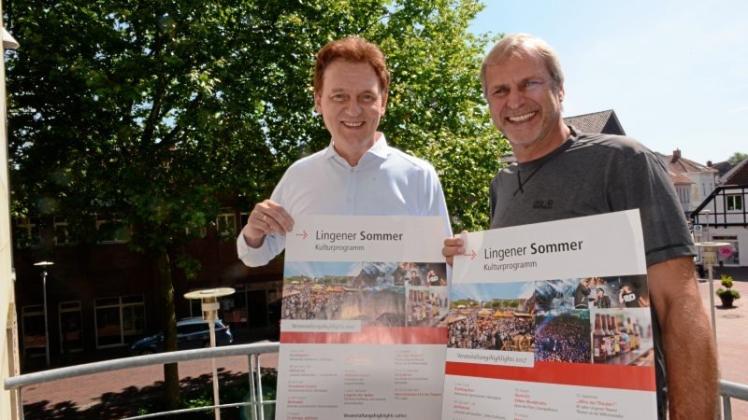 Viel zu bieten hat der „Lingener Sommer“ mit seinen unterschiedlichen kulturellen Veranstaltungen. Dies betonten Oberbürgermeister Dieter Krone und der Leiter des Fachbereichs Kultur, Rudolf Kruse (von links). 