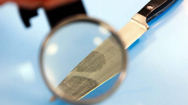 Ehedrama in Stuhr: Ein 23-Jährige attackierte Heiligabend ihren Ehemann mit einem Messer. 