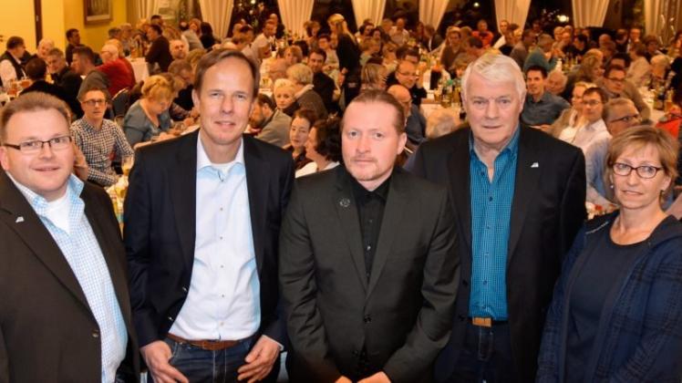V. l. n. r.: Henning Sittauer, Volker Twachtmann, Joey Kelly, Werner Heinken und Martina Strauch. 