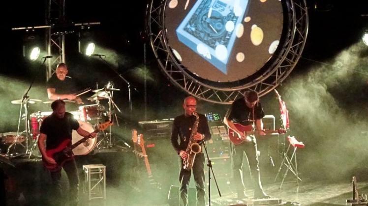Die Kings of Floyd wollen das Pink-Floyd-Lebensgefühl in Delmenhorst aufflammen lassen. 
