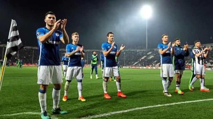Europa League live: So sehen Sie FC Schalke 04 gegen PAOK Saloniki live im TV und Live-Stream. Das Rückspiel in der Zwischenrunde findet bereits am Mittwoch, 22. Februar 2017, um 18 Uhr statt. 