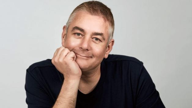 Ingo Oschmann bringt für den Benefizabend zugunsten des neuen ambulanten Kinderhospizdienstes drei Überraschungsgäste mit in die Divarena. Ingo Oschmann bringt für den Benefizabend zugunsten des neuen ambulanten Kinderhospizdienstes drei Überraschungsgäste mit in die Divarena.