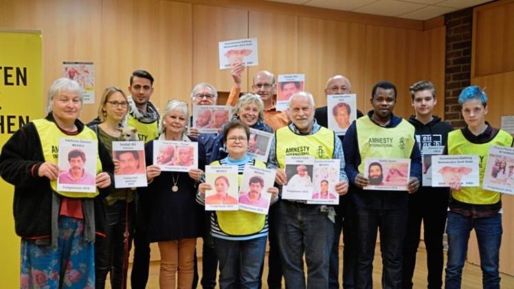 Die Papenburger Ortsgruppe von Amnesty International organisiert am Freitag eine Solidaritätsaktion am Papenburger Hauptkanal. 
