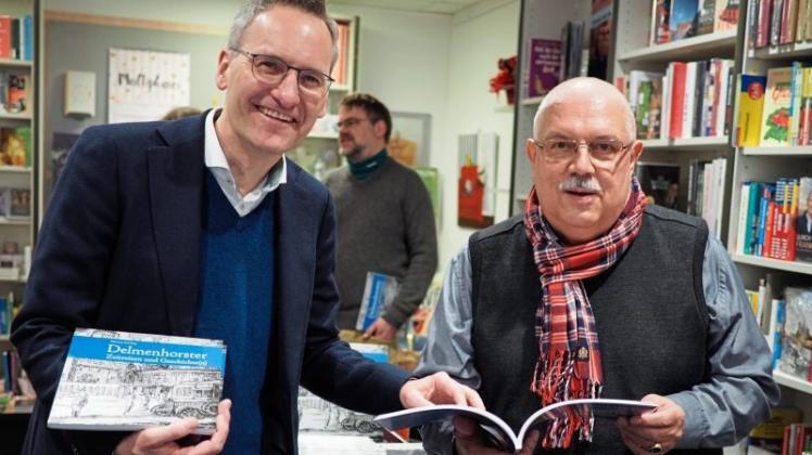 Verleger Florian Isensee und Autor Werner Garbas bei der Präsentation von „Delmenhorster Zeitreisen und Geschichte(n)“ in der Buchhandlung Jünemann. 