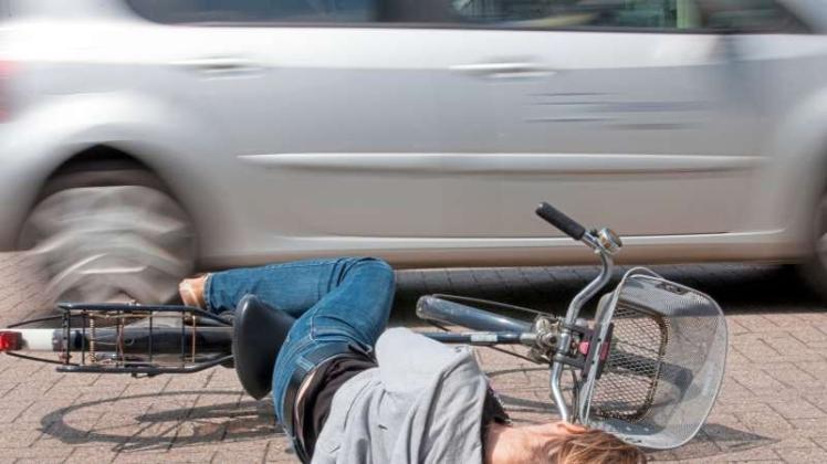 Zu einem Zusammenstoß zwischen einer Autofahrerin und einer Radfahrerin kam es am Mittwochmorgen auf dem Brooklandsweg in Wardenburg. Symbolfoto: Jörn Martens