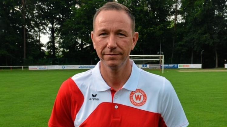 Holte mit seinem ersatzgeschwächten Team einen Punkt beim VfB Oldenburg II: Marcel Bragula, Trainer der Bezirksliga-Fußballer des VfL Wildeshausen. 