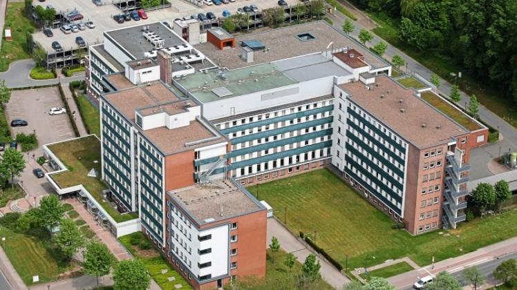 Luftaufnahme der Paracelsus-Klinik in Osnabrück, aufgenommen am 10. Mai 2016. 