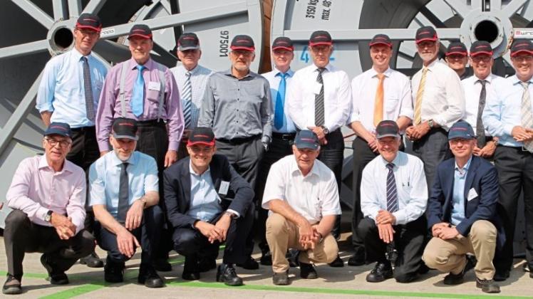 Gruppenfoto: Der neue Vorstand der Bezirksgruppe Nordwest des Arbeitgeberverbands Nordmetall, zu dem auch der Wildeshauser Klaus Brunkhorst (Atlas Weyhausen GmbH) gehört. Gruppenfoto: Der neue Vorstand der Bezirksgruppe Nordwest des Arbeitgeberverbands Nordmetall, zu dem auch der Wildeshauser Klaus Brunkhorst (Atlas Weyhausen GmbH) gehört.