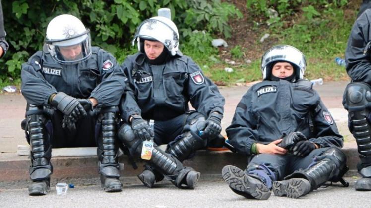 Beim G20-Gipfel in Hamburg haben Delmenhorster Polizisten unter anderem Gebäude geschützt. Sie alle sind unverletzt zurückgekehrt. Symbolfoto: imago/xcitepress