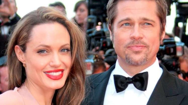 Im September trennte sich das Hollywood-Traumpaar „Brangelina“. Jetzt spricht Angelina Jolie erstmals über diese schwierige Zeit. Dieses Bild zeigt die beiden im Mai 2009. 