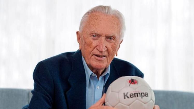 Handball-Legende Bernhard Kempa ist im Alter von 96 Jahren gestorben. 