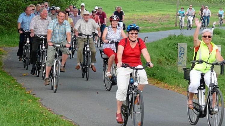 Rückenwind und gute Laune bei der Hollager Ortsteile-Radtour 2014. 