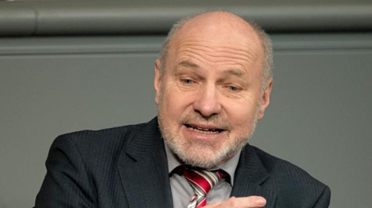 Der Militärgeheimdienst hat dem SPD- Verteidigungsexperten Rainer Arnold zufolge bei der Aufdeckung der Affäre um den Bundeswehrsoldaten Franco A. versagt. 