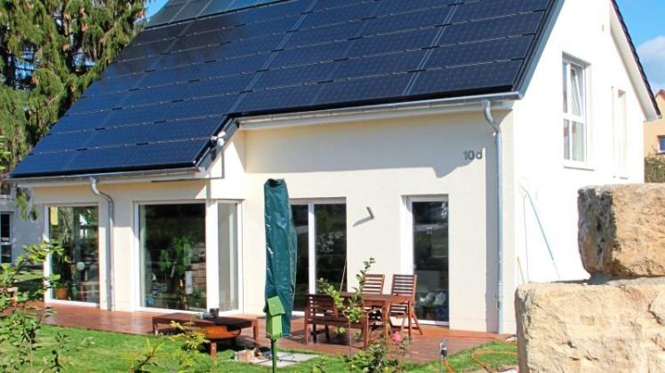 Wer sein Haus besonders energieeffizient baut oder saniert, kann auf Geldpreise bei einem Wettbewerb hoffen. Foto: Timo Leukefeld/dpa
