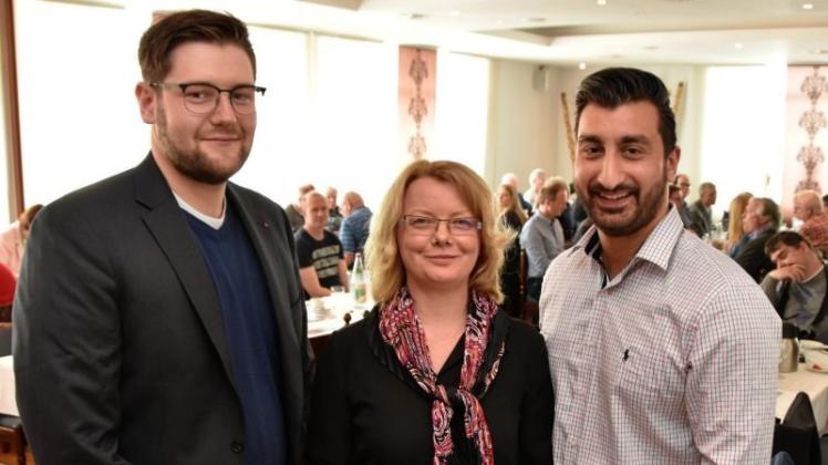 Das neue Spitzentrio der SPD in Delmenhorst: (von links) Christian Altkirch, Petra Behlmer-Elster und Hasan Bicerik. 