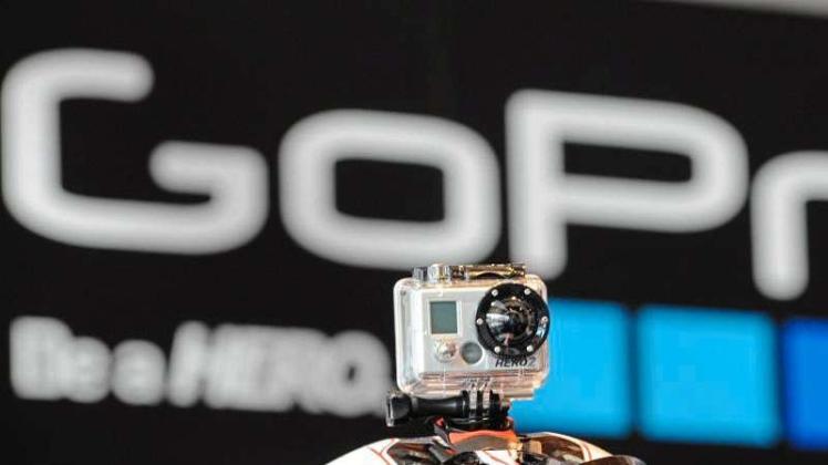 Messestand des US-Herstellers GoPro: er Actionkamera-Spezialist seine wegen Absturzgefahr zurückgerufene erste Kamera-Drohne nach fast drei Monaten wieder in den Handel gebracht. 
