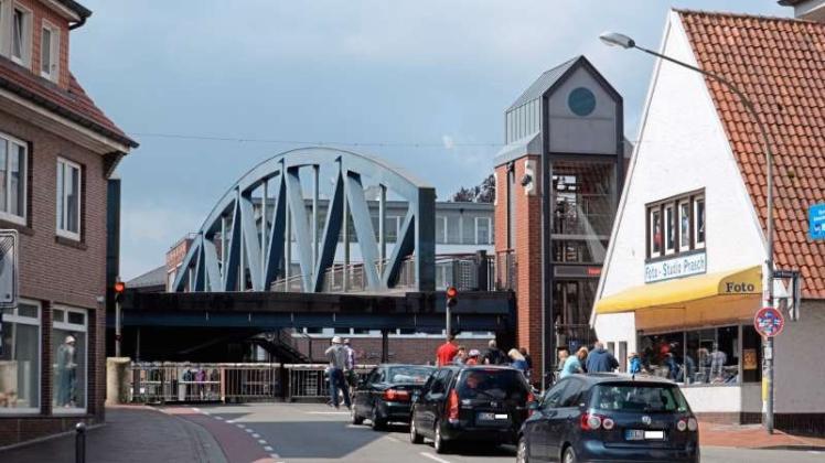 Die Hase-Hubbrücke in Meppen ist wieder in Betrieb. Archivfoto: Tobias Böckermann