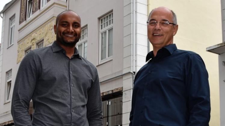Andreas Vogler (rechts) mit seinem Schwiegersohn Mouez Saad, Geschäftsführer von Best Property Value. Die Firma entwickelt viele Objekte von Kristensen Invest. 
