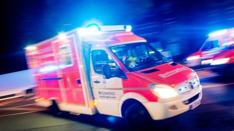 Bei einem Unfall auf der Oldenburger Straße ist ein Radfahrer leicht verletzt worden. Er wurde ins Krankenhaus gebracht. 