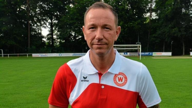 Feierte mit seiner Mannschaft in fünf Saisonspielen fünf Siege: Marcel Bragula, Trainer des Fußball-Bezirksligisten VfL Wildeshausen. 