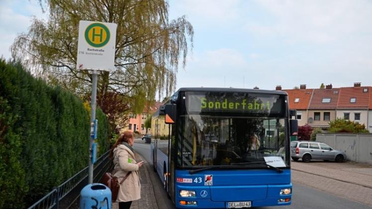Reinfall: Der Shuttlebus von Delmod in die Innenstadt musste weitgehend leer die Fahrt antreten. Reinfall: Der Shuttlebus von Delmod in die Innenstadt musste weitgehend leer die Fahrt antreten.