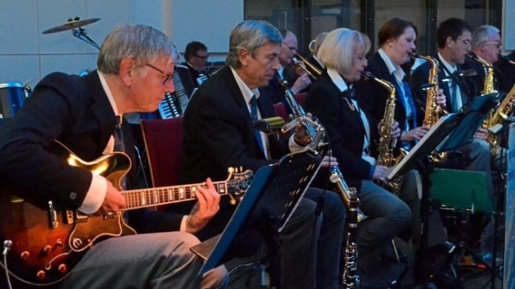 Die Delmenhorster Musikfreunde haben bei ihrem Jubiläumskonzert in der Markthalle ein breites Repertoire geboten. 