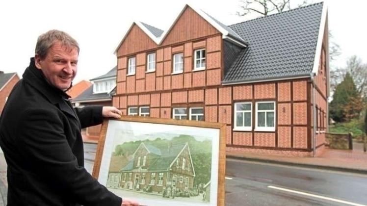 Nach dem Vorbild des historischen Hotels Beimesche ist die Gaststätte Seeger saniert und auch von außen mit Fördermitteln aus der Dorfentwicklung wieder hergestellt worden. Thuines stellvertretender Bürgermeister Christof Kuiter freut sich über das „große Engagement des Investors“ und auch die neu geschaffenen Gästezimmer unter anderem für Radtouristen. 