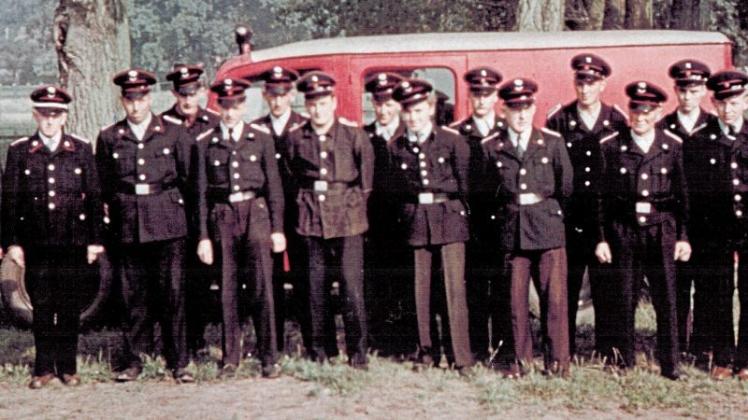 Antreten in den 1960ern: Die Freiwillige Feuerwehr Bergedorf wird 75 Jahre alt. 