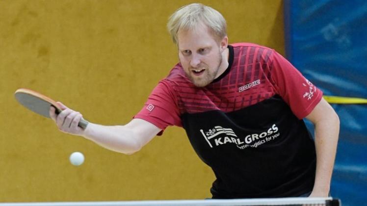 Felix Lingenau vom TV Hude hat bei der Tischtennis-Bezirksendrangliste der Erwachsenen in Emden den vierten Platz belegt. 