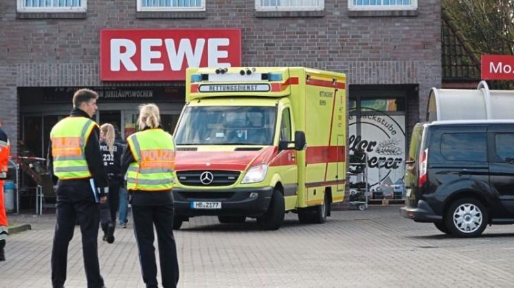 Großeinsatz in Bremen. Vor einem Supermarkt in Oslebshausen ist am Donnerstagvormittag ein Mann niedergeschossen worden. 