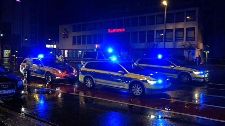 Polizeieinsatz in Osnabrück: Preußen-Fans nutzten einen Aufenthalt in der Nacht zum Samstag in Osnabrück, um zu randalieren. 