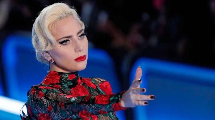Beim Super Bowl 2017 liefert Lady Gaga die Halbzeitshow. 