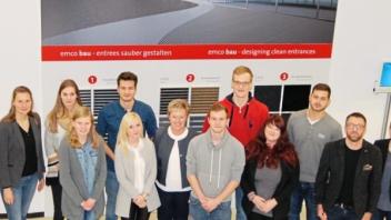 Emsland-Stipendiaten haben sich bei der Emco-Group über das Bewerbungsverfahren informiert. Foto:Emco