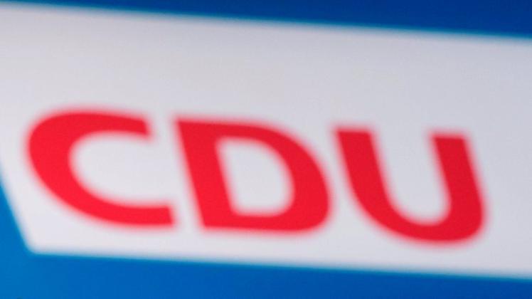Die sommerliche Plakataktion der CDU-Bundestagsabgeordneten Astrid Grotelüschen wird vom politischen Gegner kritisch gesehen. Symbolfoto: Kay Nietfeld/dpa