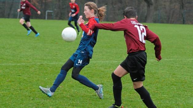Es läuft bei ihr: Ina Timmermann spielt für den VfL Stenum und Werder Bremen. Es läuft bei ihr: Ina Timmermann spielt für den VfL Stenum und Werder Bremen.