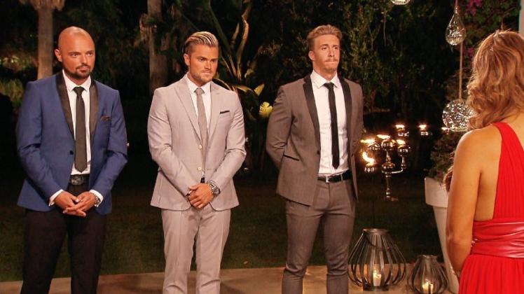 Der Moment der Wahrheit: Wer bekommt die letzte Rose der „Bachelorette“? Niklas, Johannes und David (von links) sahen schon mal entspannter aus. 
