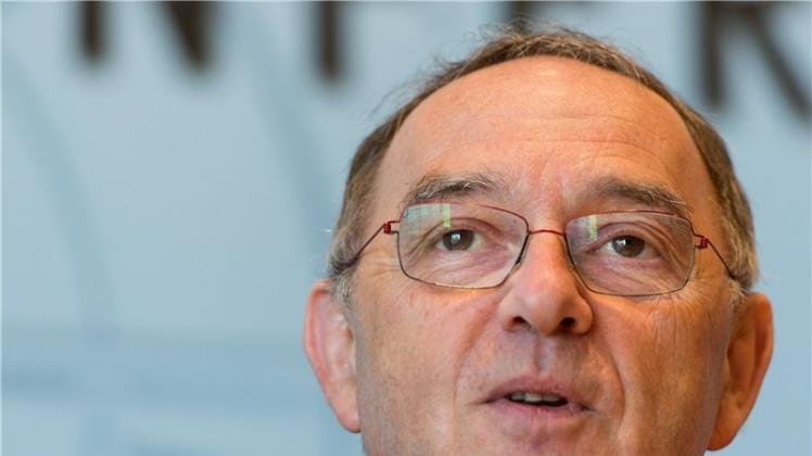 „Schlichtweg falsch“: Nordrhein-Westfalens Finanzminister Walter Borjans (SPD). 