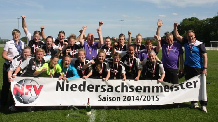 In guter Tradition: Die Fußballerinnen des TV Jahn holten den Niedersachsen-Titel – zum dritten Mal nach 1975 und 1979. 