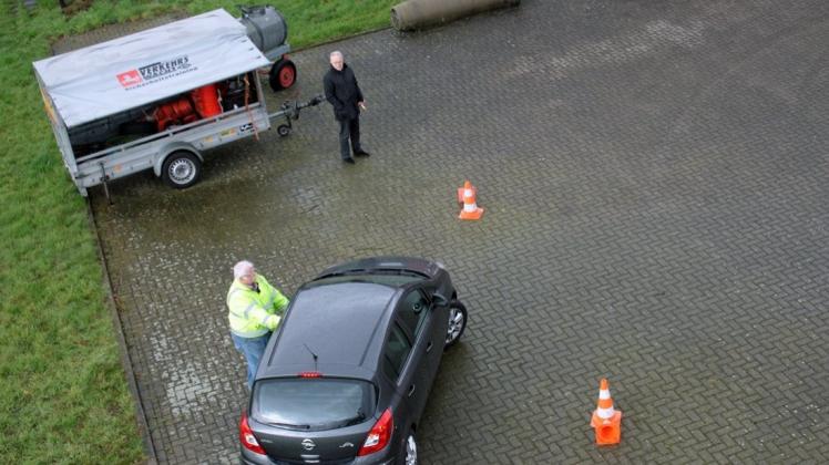 Am 8. und 29. Oktober in Delmenhorst sowie am 1. und 22. Oktober in Ahlhorn bietet die Verkehrswacht des Kreises Oldenburg Auto-Sicherheitstrainings an. Symbolfoto: Stefan Buchholz Am 8. und 29. Oktober in Delmenhorst sowie am 1. und 22. Oktober in Ahlhorn bietet die Verkehrswacht des Kreises Oldenburg Auto-Sicherheitstrainings an. Symbolfoto: Stefan Buchholz