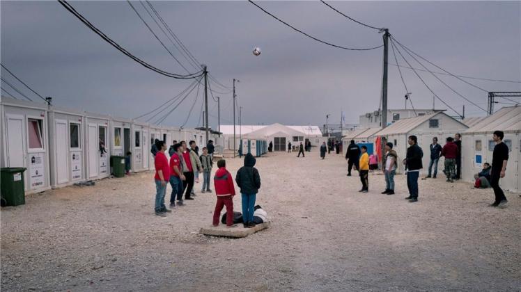 Flüchtlingslager bei Tabanovce an der mazedonisch-serbischen Grenze. Die EU-Kommission will Asylverfahren künftig auf europäischer Ebene entscheiden. 