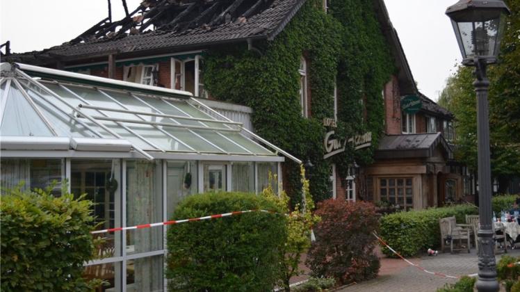 Nach dem Brand im Hotel Gut Altona: Das Haus ist zerstört, der Wintergarten lahmgelegt. 