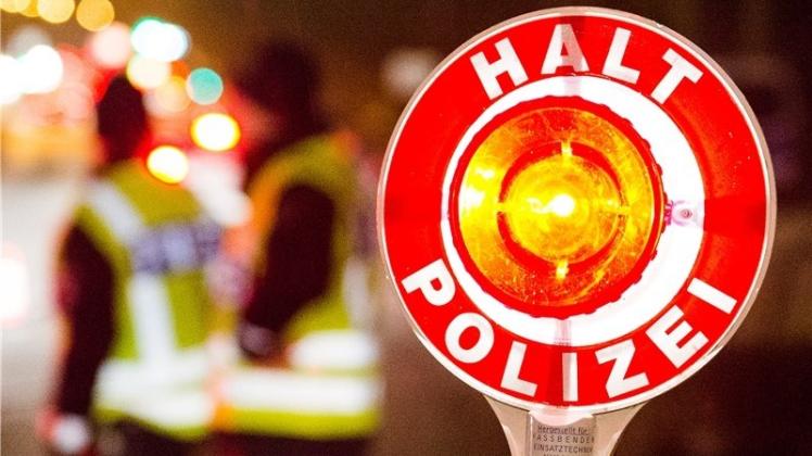 Bei einer Polizeikontrolle in Wildeshausen ging den Beamten ein 44-Jähriger mit 1,53 Promille ins Net. Symbolfoto: dpa