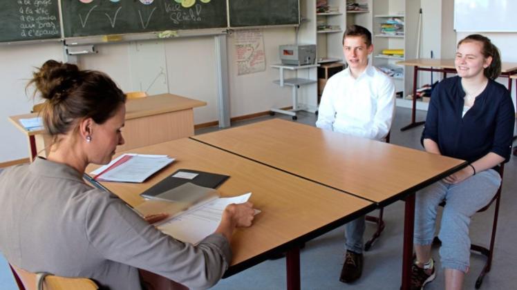 Neuntklässler in Bad Laer warfen sich für Job-Knigge in